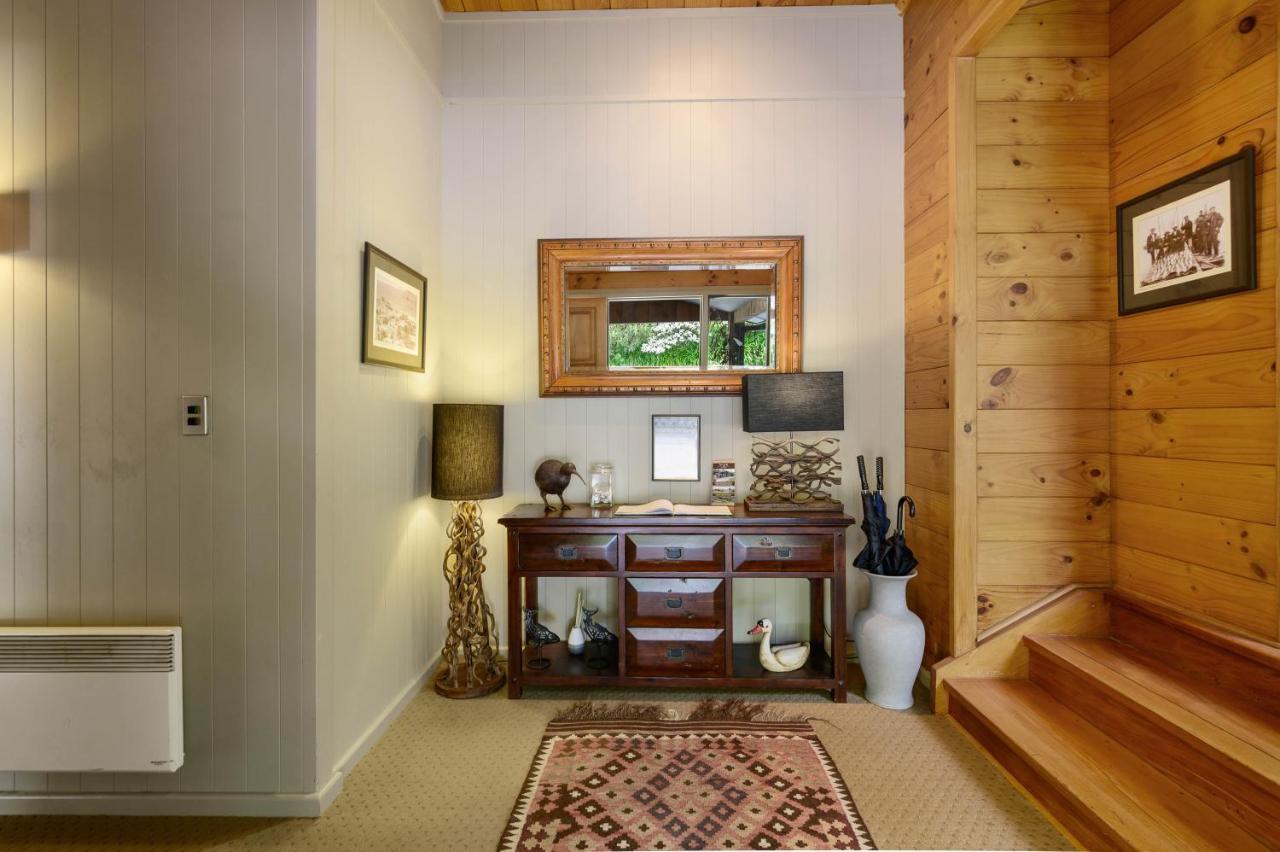 Koura Lodge Rotorua Extérieur photo