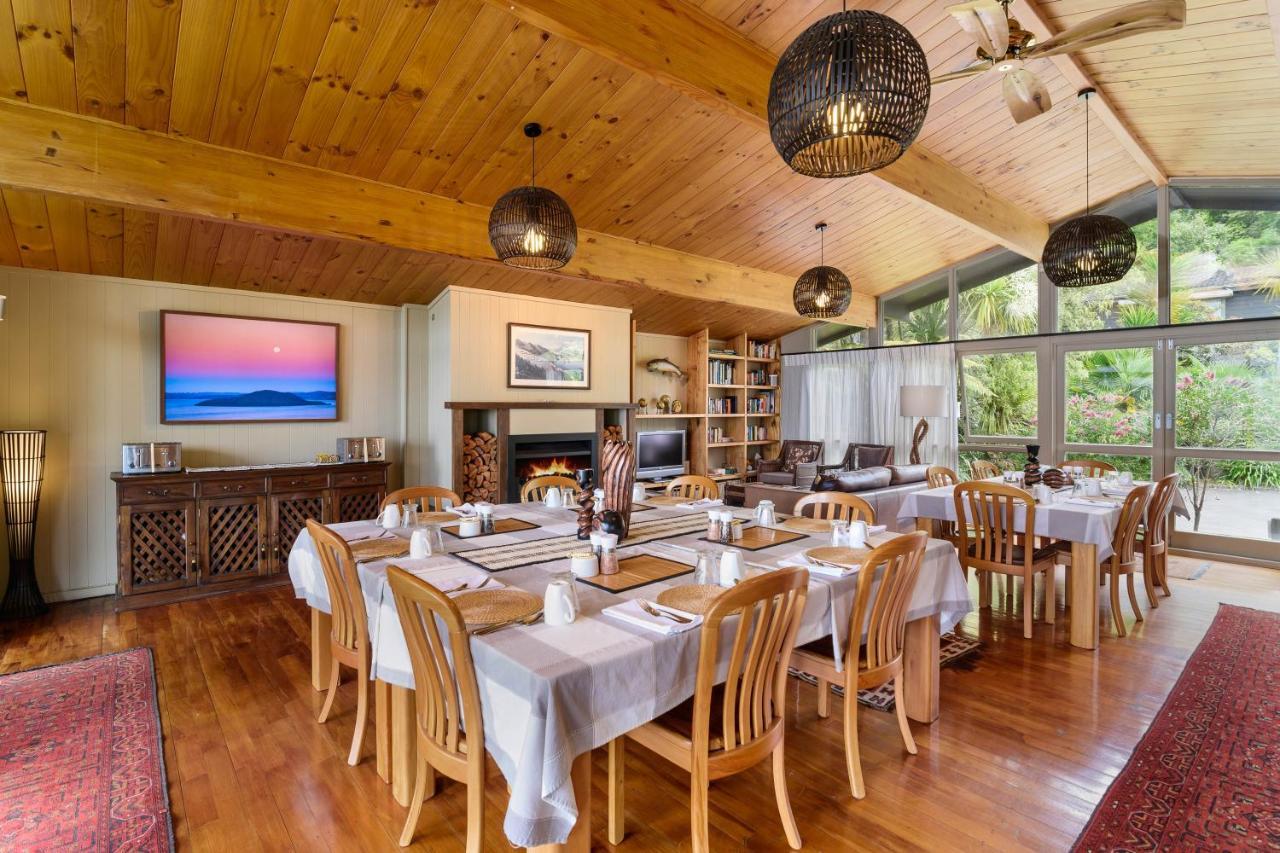 Koura Lodge Rotorua Extérieur photo