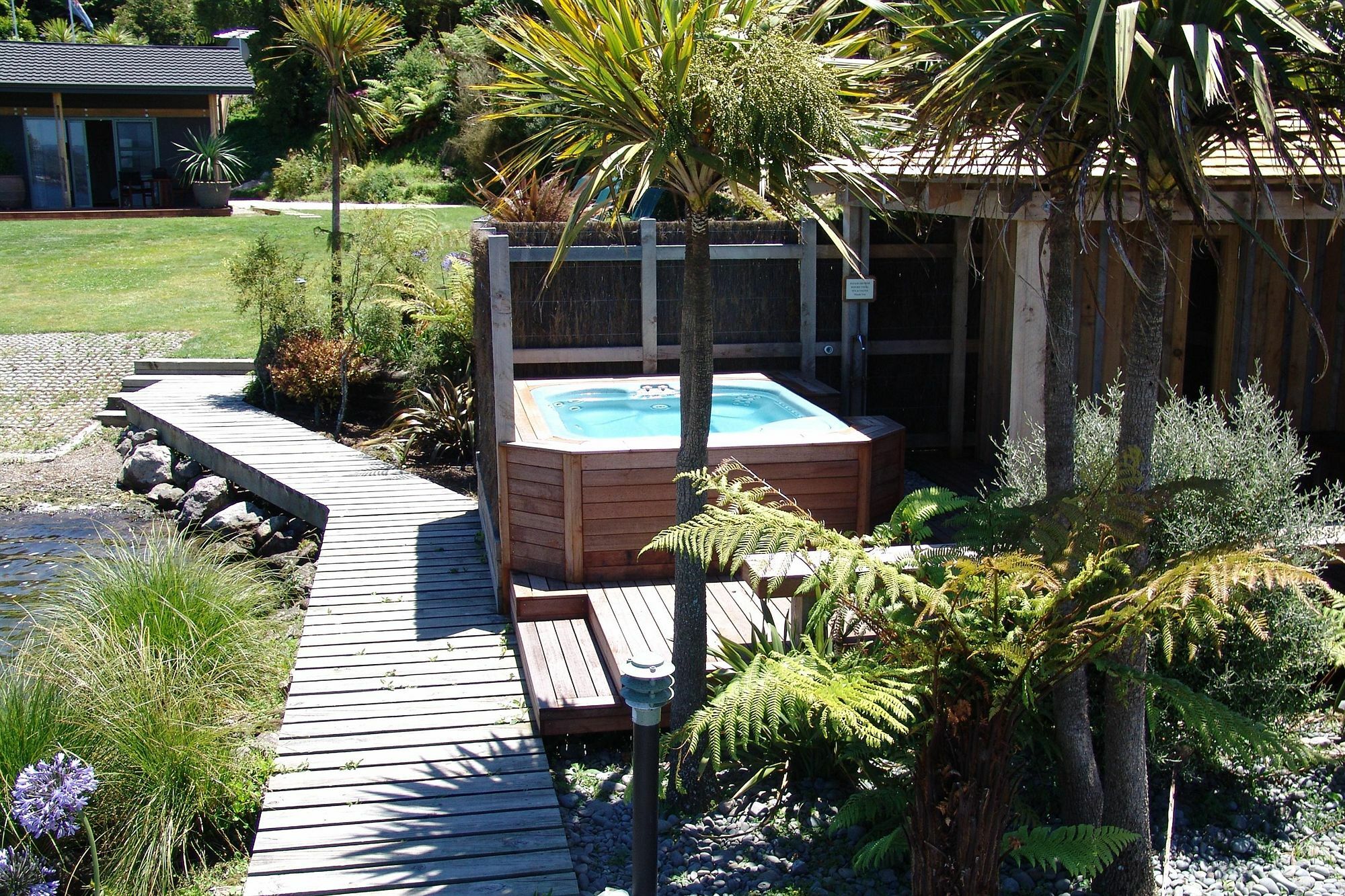 Koura Lodge Rotorua Extérieur photo